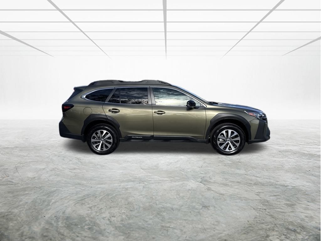 2025 Subaru Outback Premium photo 2