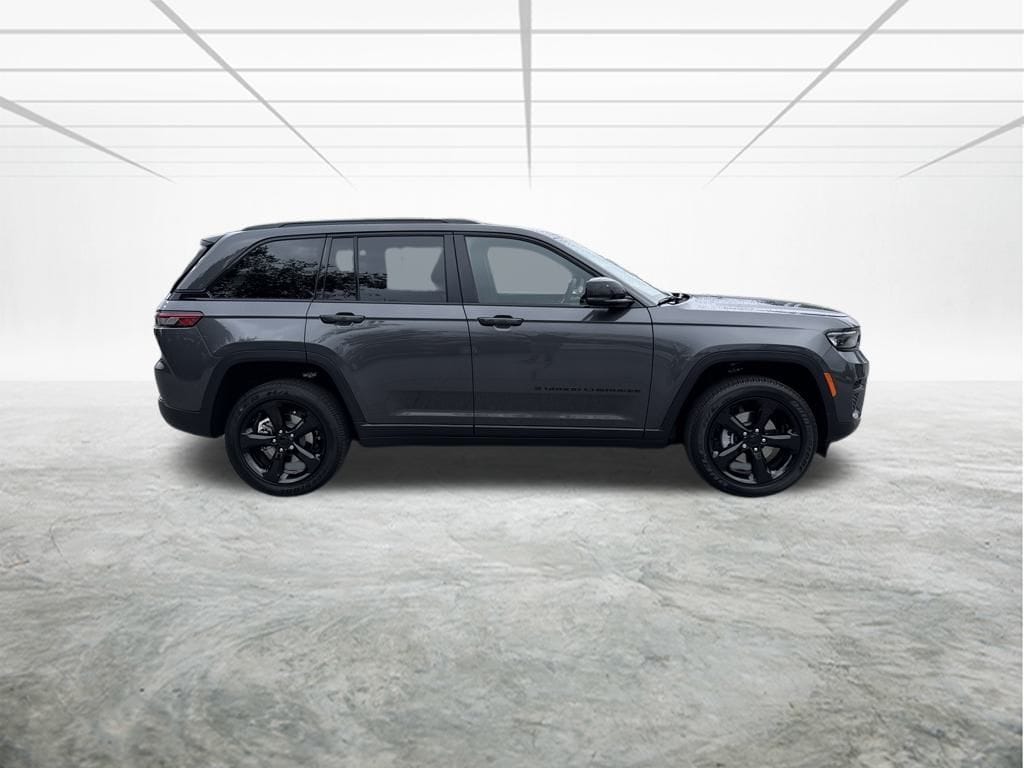 New 2025 Jeep Grand Cherokee Altitude X Sport Utility