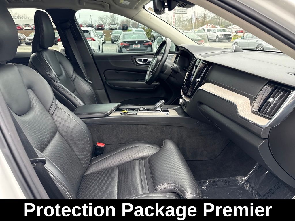 2022 Volvo XC60 Inscription - Photo 22