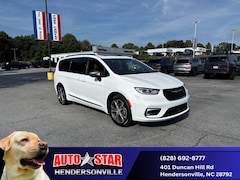 2026 Chrysler Pacifica Pinnacle Passenger Van