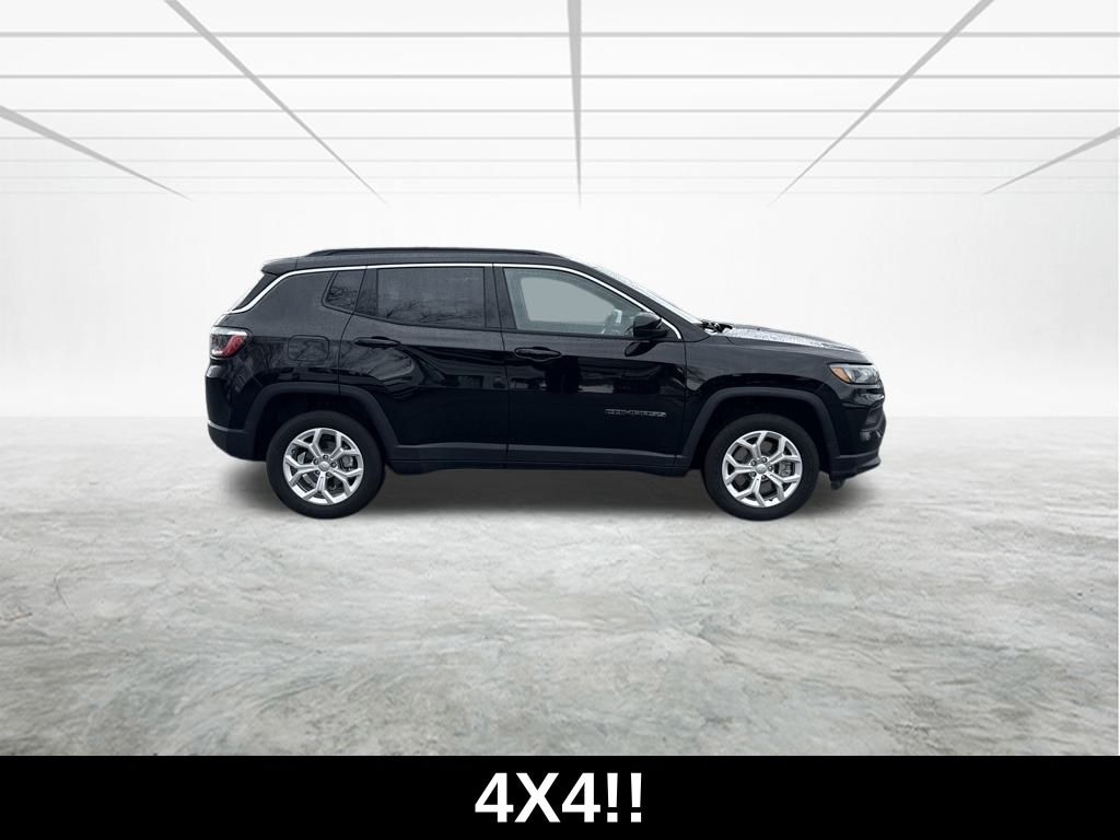 Used 2024 Jeep Compass Latitude SUV