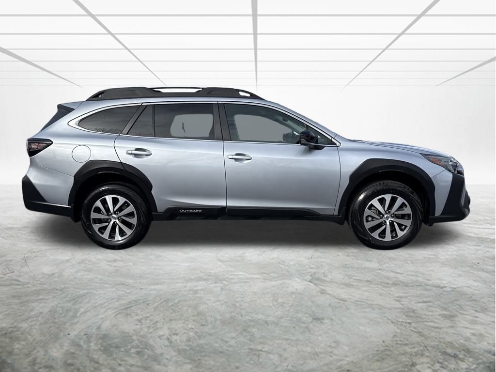 Used 2025 Subaru Outback Premium SUV