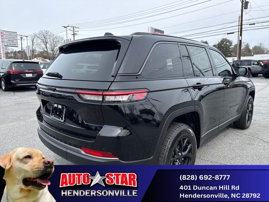 New 2026 Jeep Grand Cherokee Laredo Sport Utility