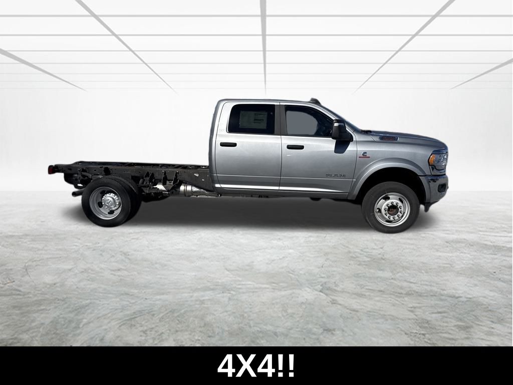 2024 Ram 4500 SLT photo 2