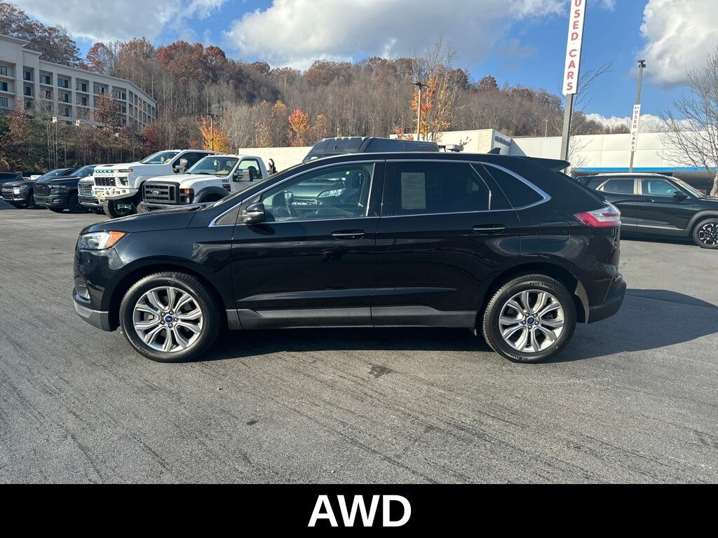 Used 2022 Ford Edge Titanium SUV