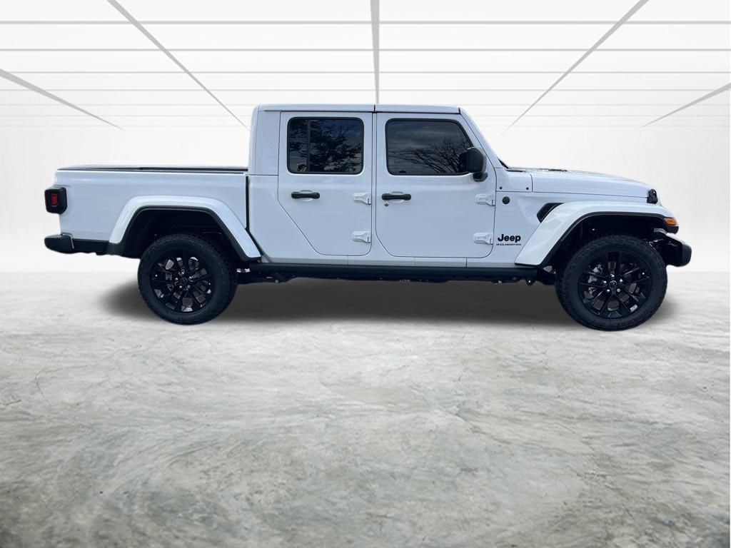 New 2025 Jeep Gladiator Nighthawk Pickup
