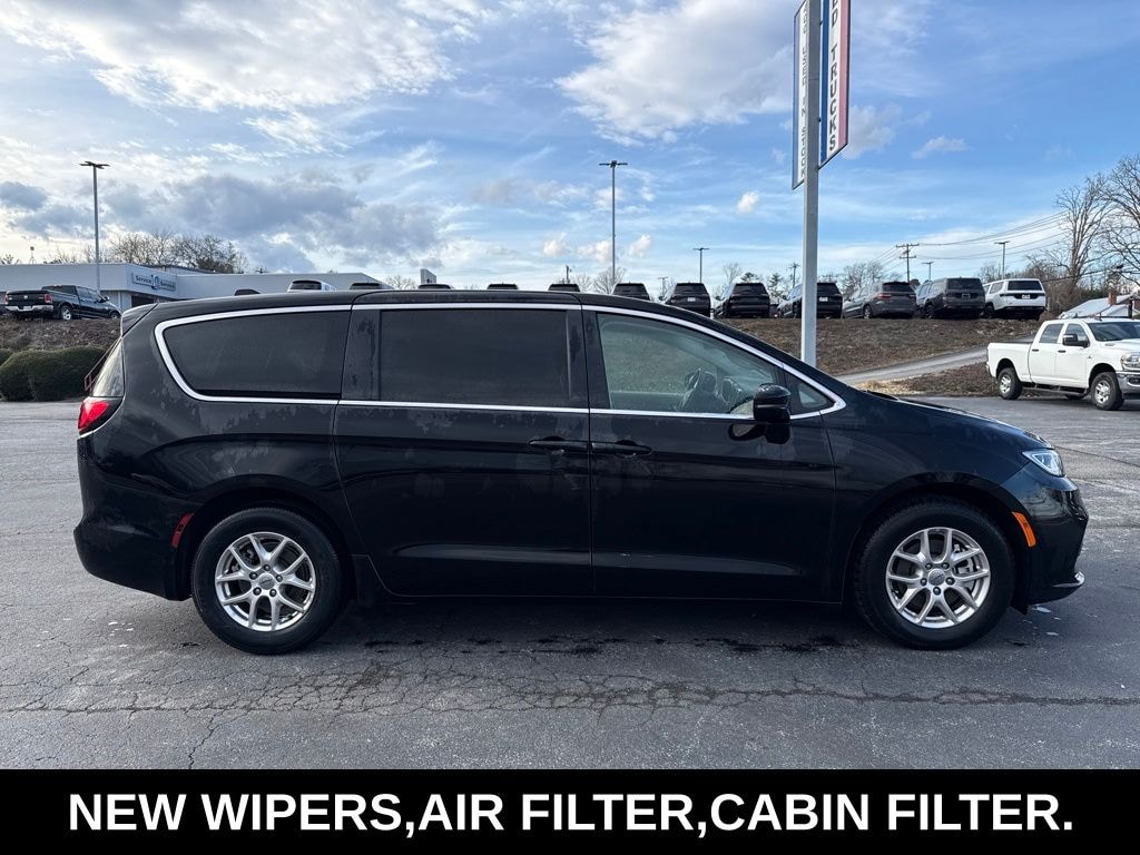 Used 2024 Chrysler Pacifica Touring L Van Passenger Van