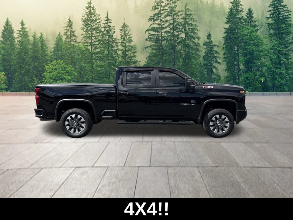 2024 Chevrolet Silverado 2500HD Custom photo 2