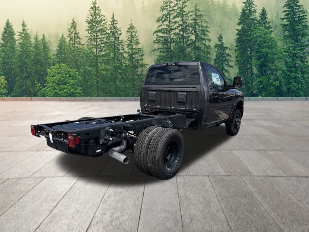 2025 Ram 3500 Tradesman photo 3