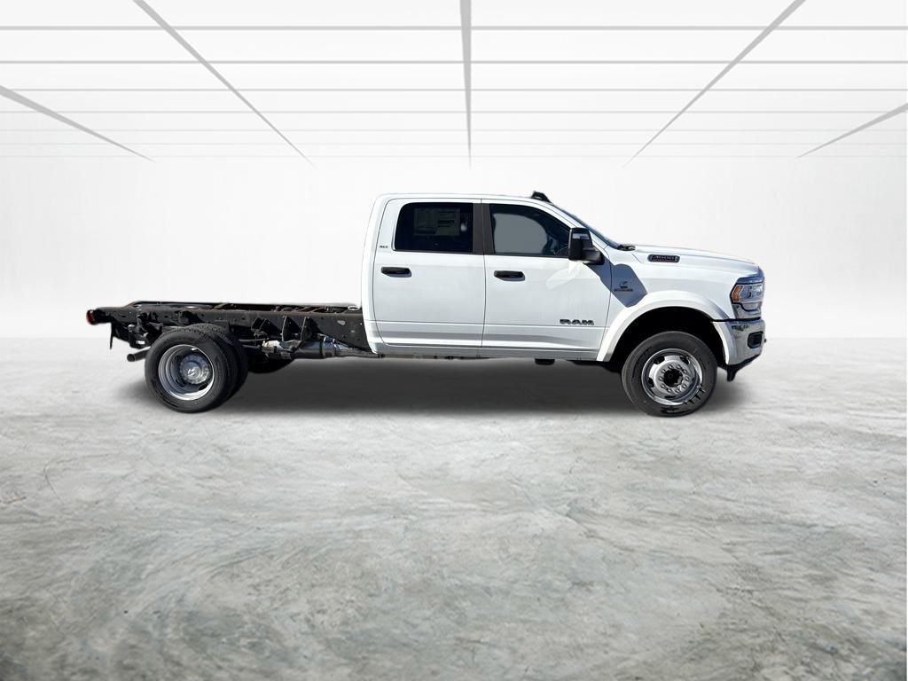 2024 Ram 4500 SLT photo 2