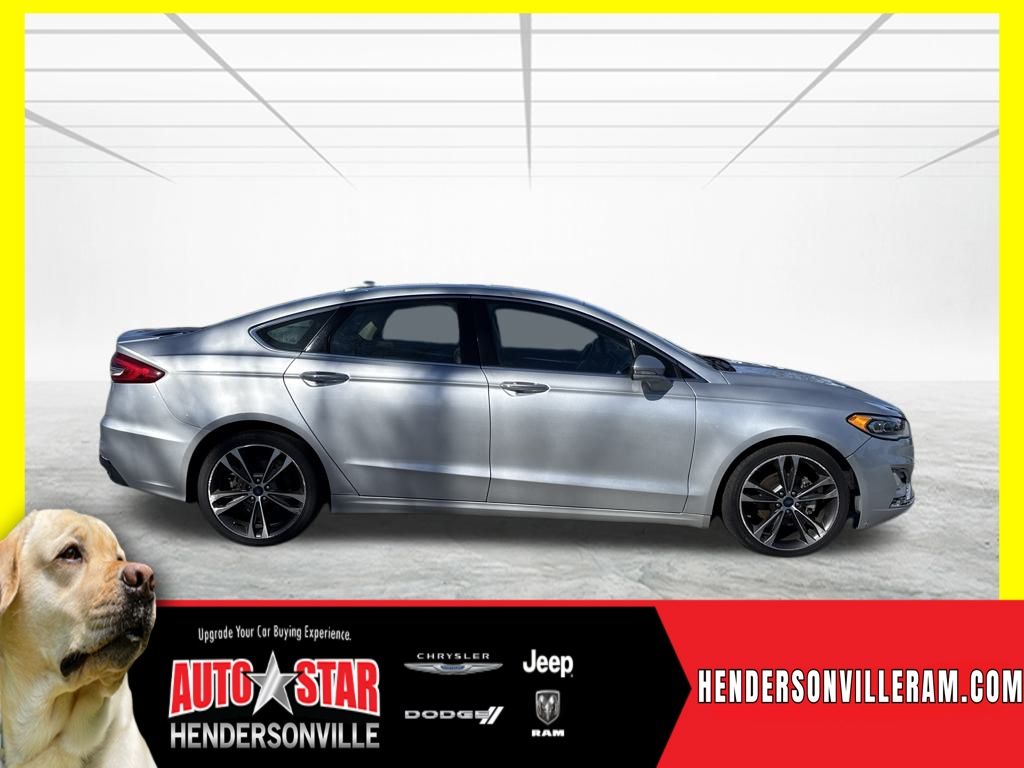 2019 Ford Fusion Titanium's photo