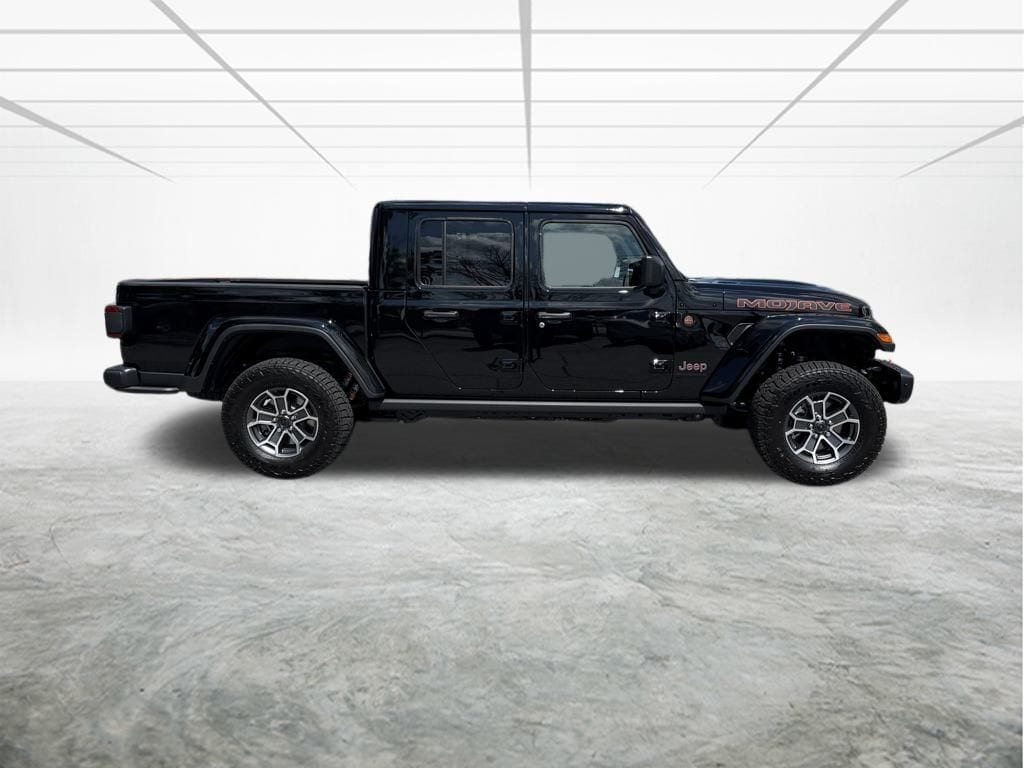 New 2025 Jeep Gladiator Mojave Pickup