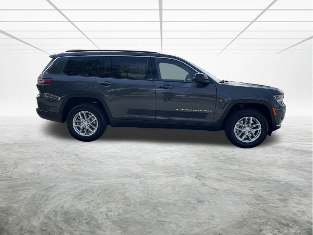 New 2025 Jeep Grand Cherokee L Laredo Sport Utility