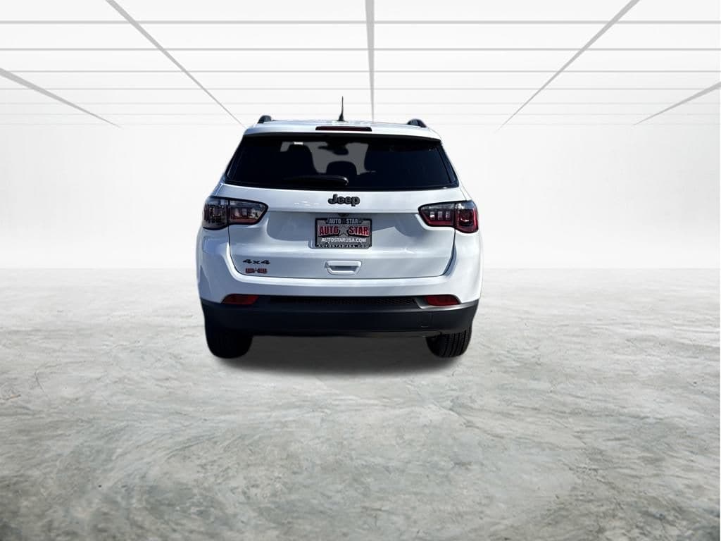 New 2026 Jeep Compass Latitude Sport Utility