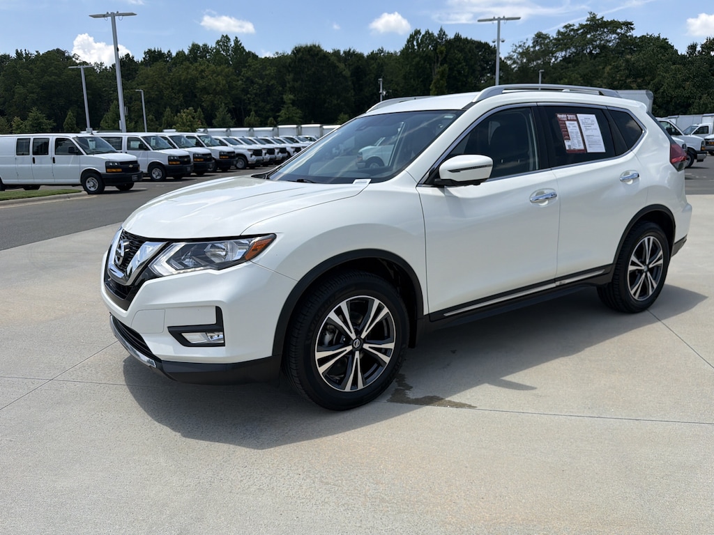Used 2017 Nissan Rogue SL SUV