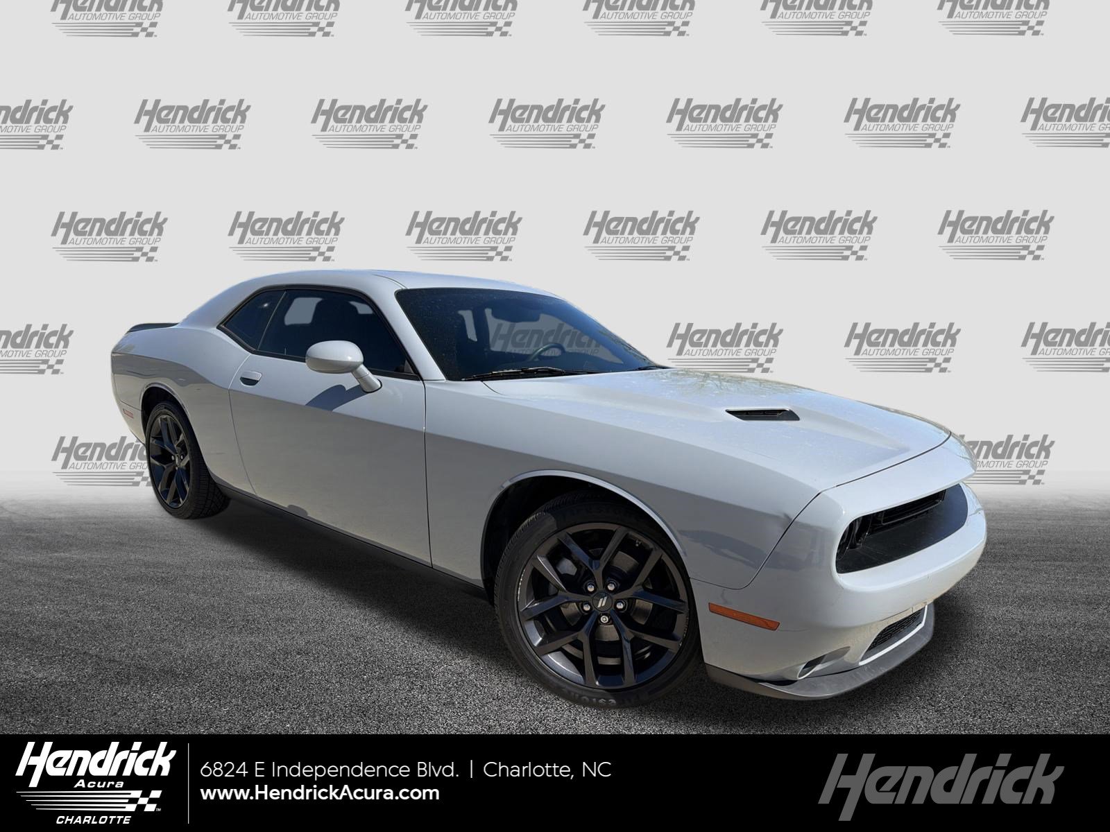 2022 Dodge Challenger SXT