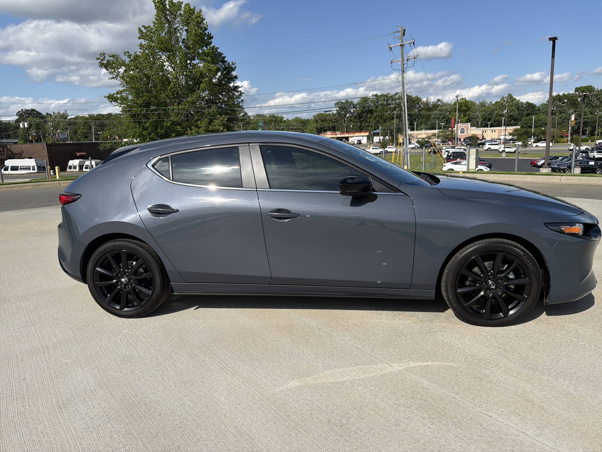 2025 Mazda Mazda3 Hatchback 2.5 S Carbon Edition photo 5