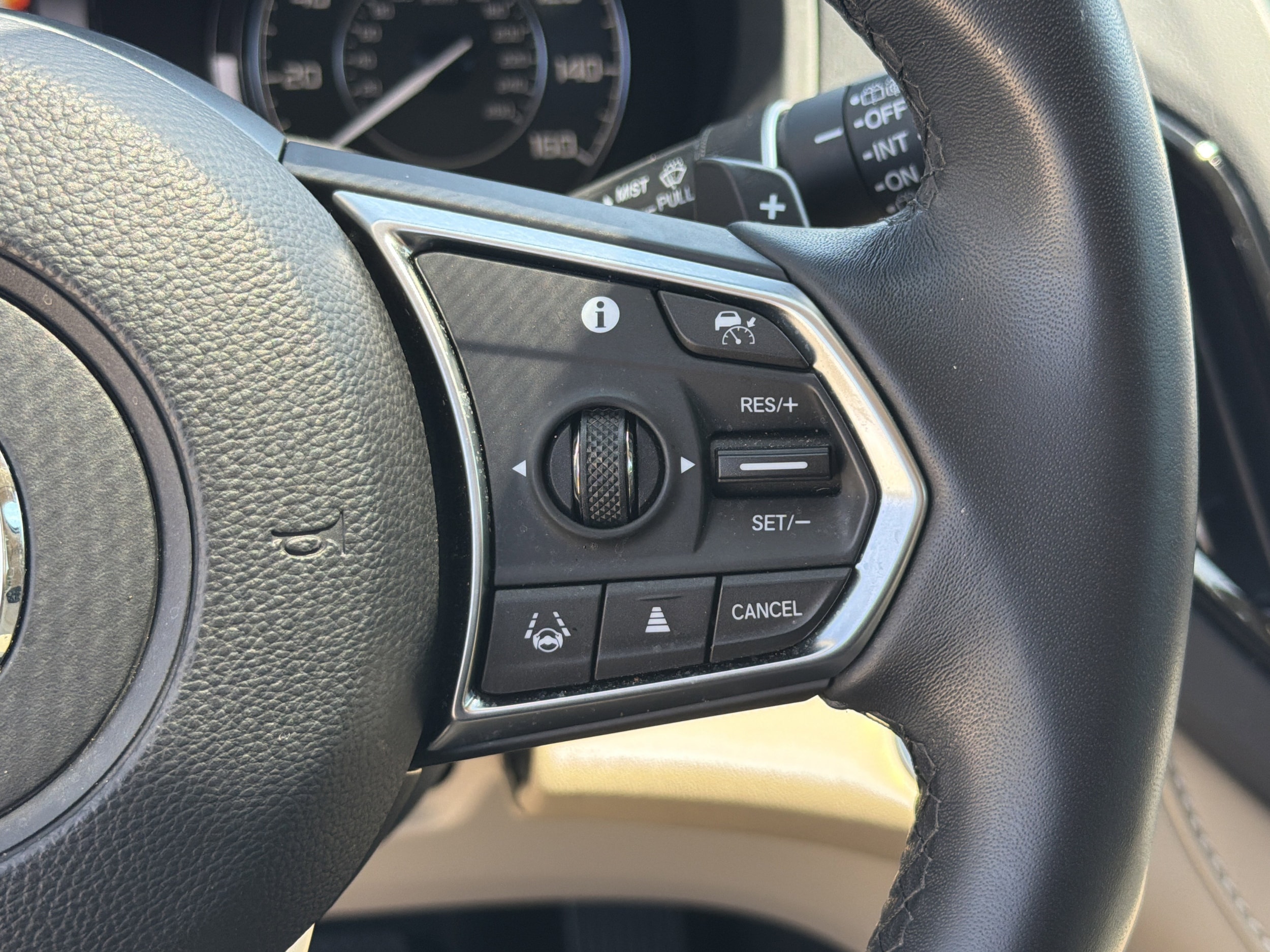 2024 Acura RDX w/Technology Package photo 2