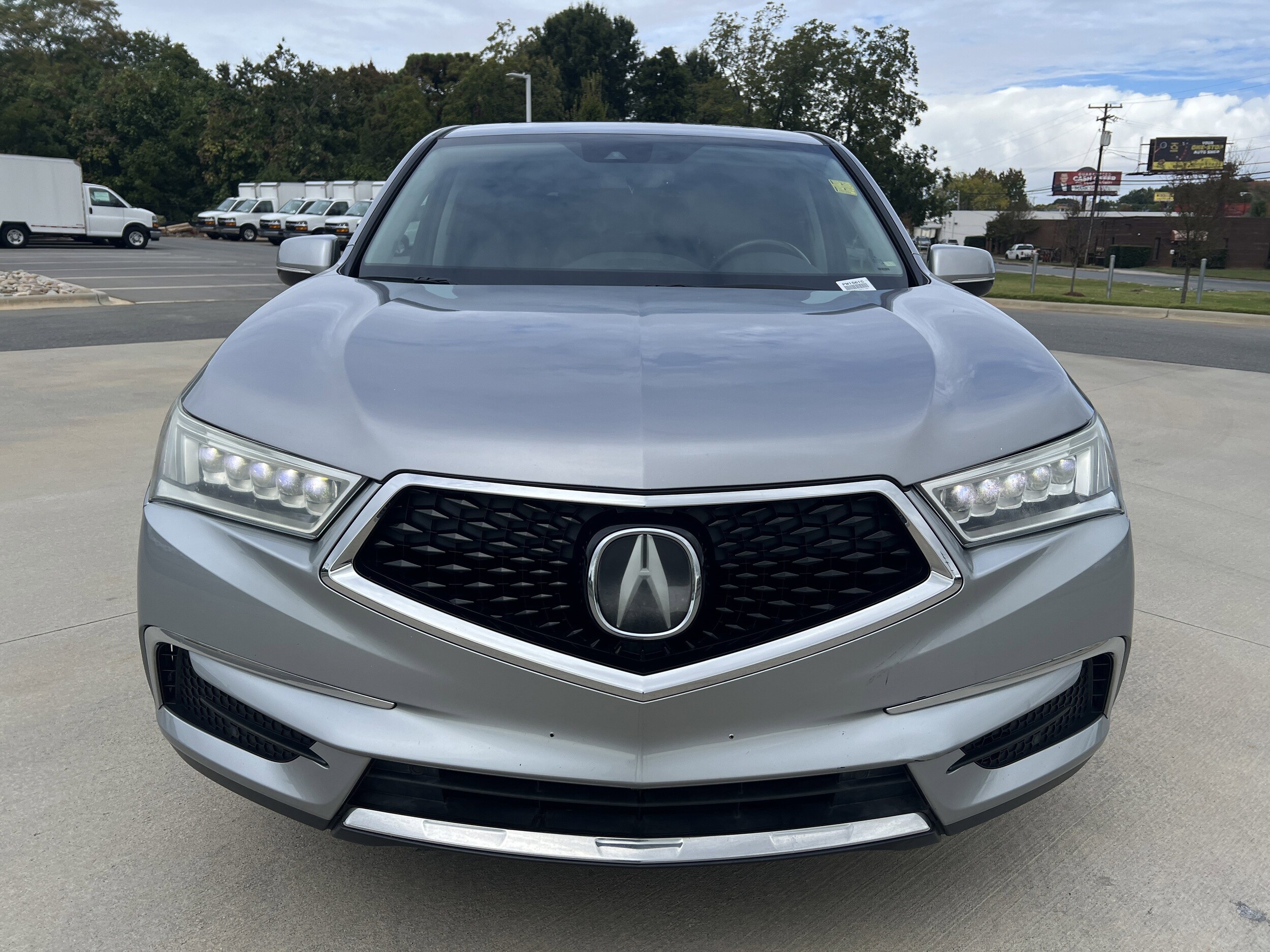 2017 Acura MDX SH-AWD photo 3