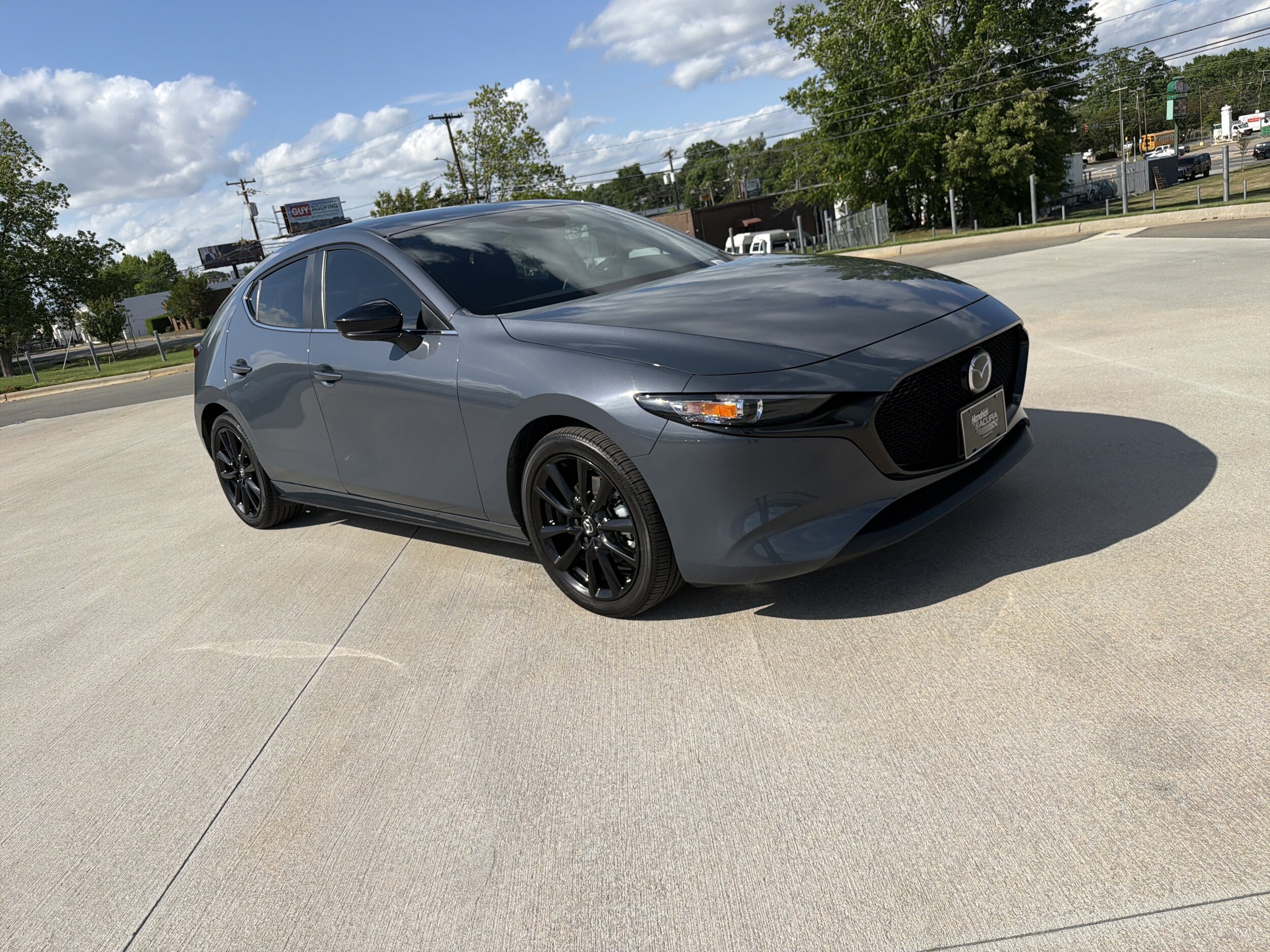 2025 Mazda Mazda3 Hatchback 2.5 S Carbon Edition photo 2