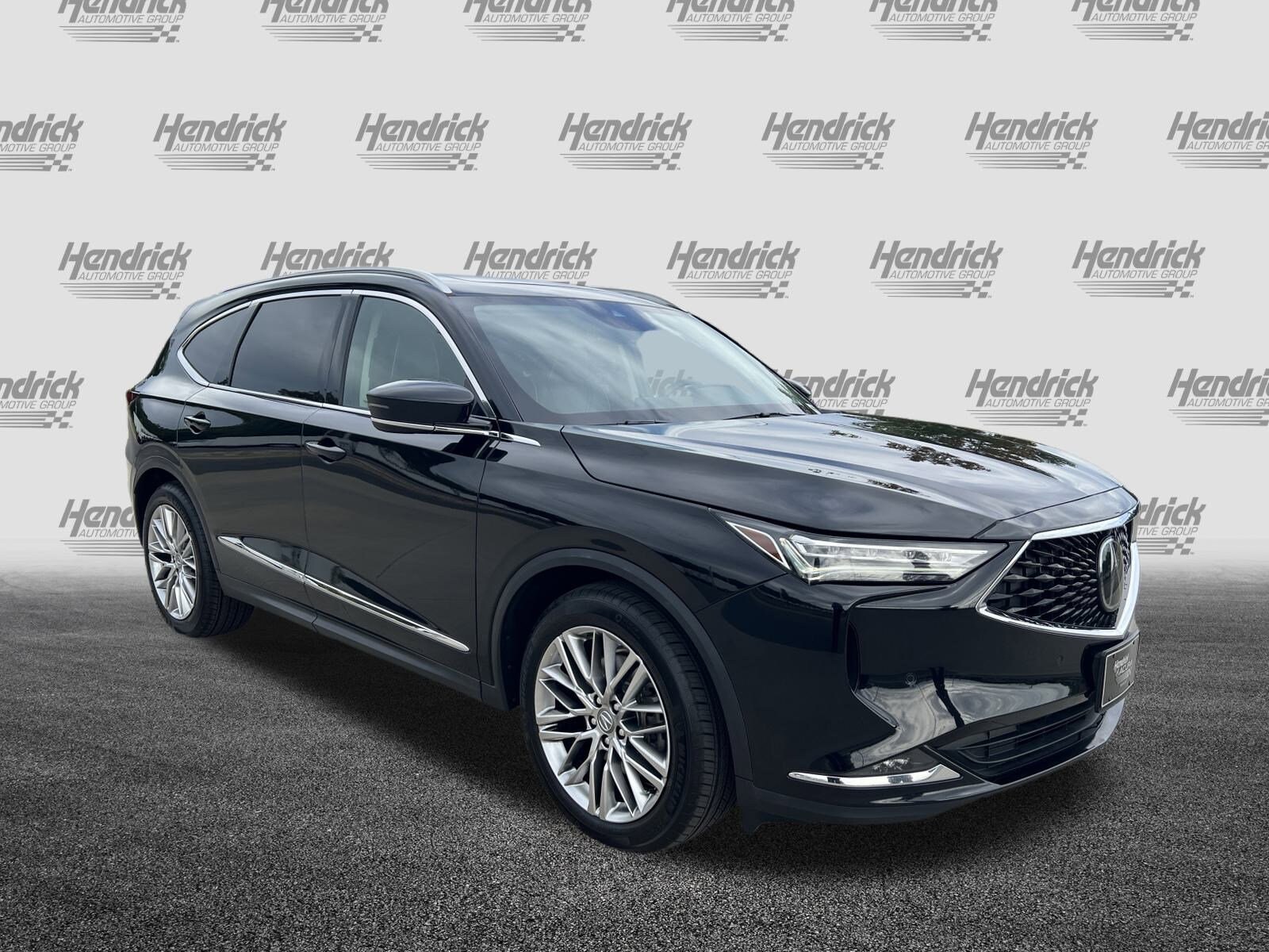 2023 Acura MDX SH-AWD Advance photo 2