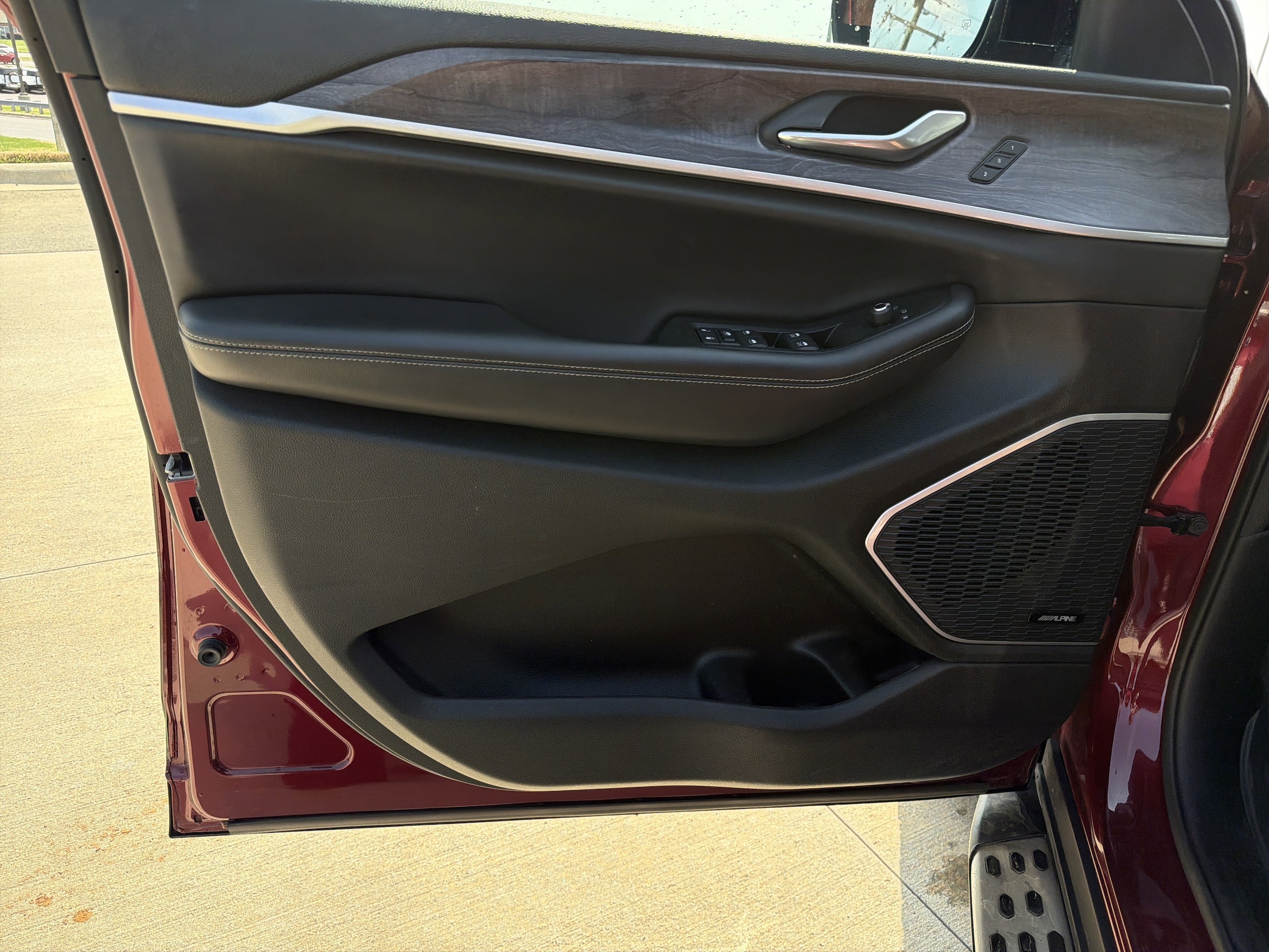 2022 Jeep Grand Cherokee L Limited photo 4