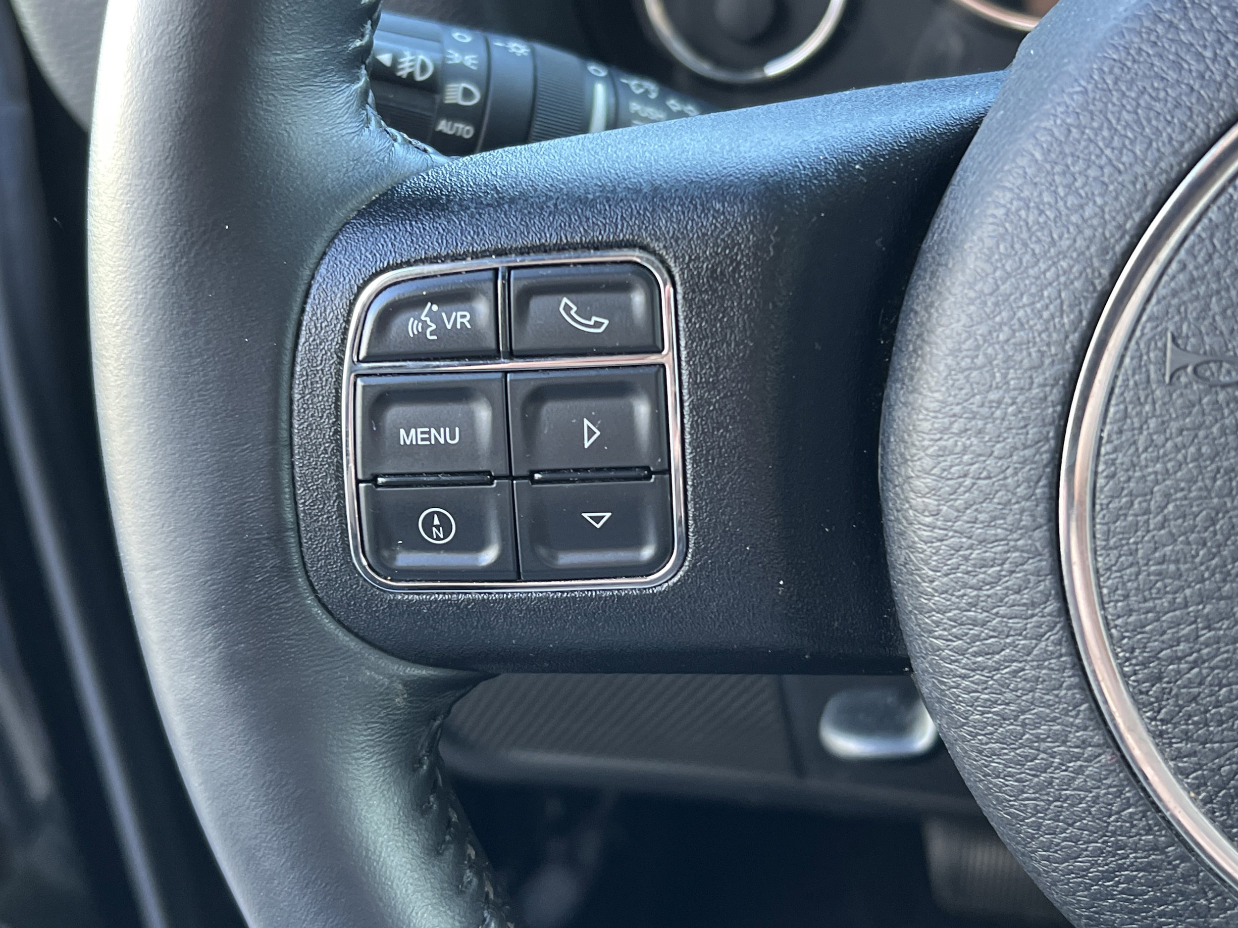 2016 Jeep Wrangler Unlimited Rubicon photo 6