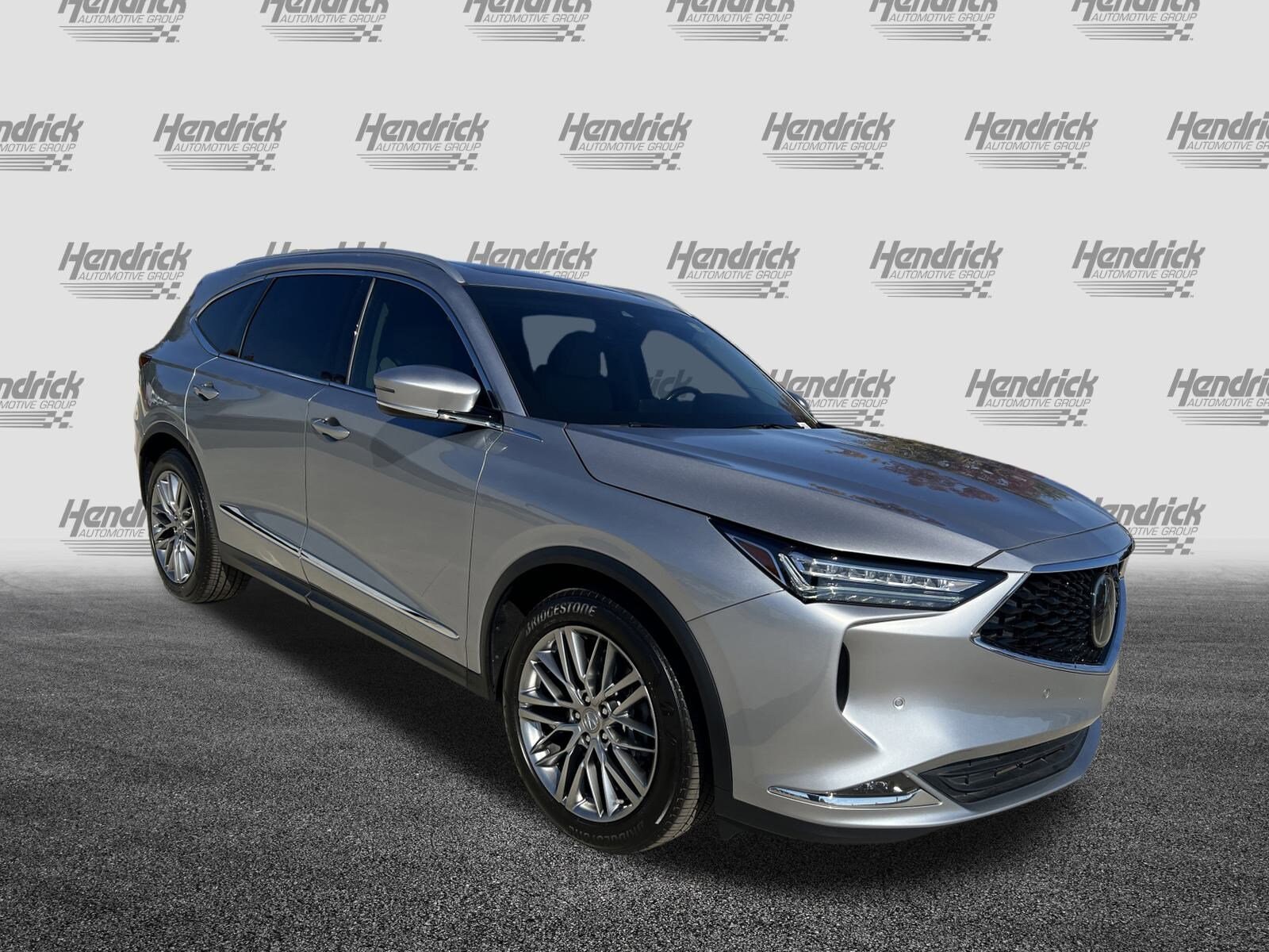 2024 Acura MDX SH-AWD Advance photo 2