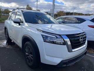 2022 Nissan Pathfinder SV SUV
