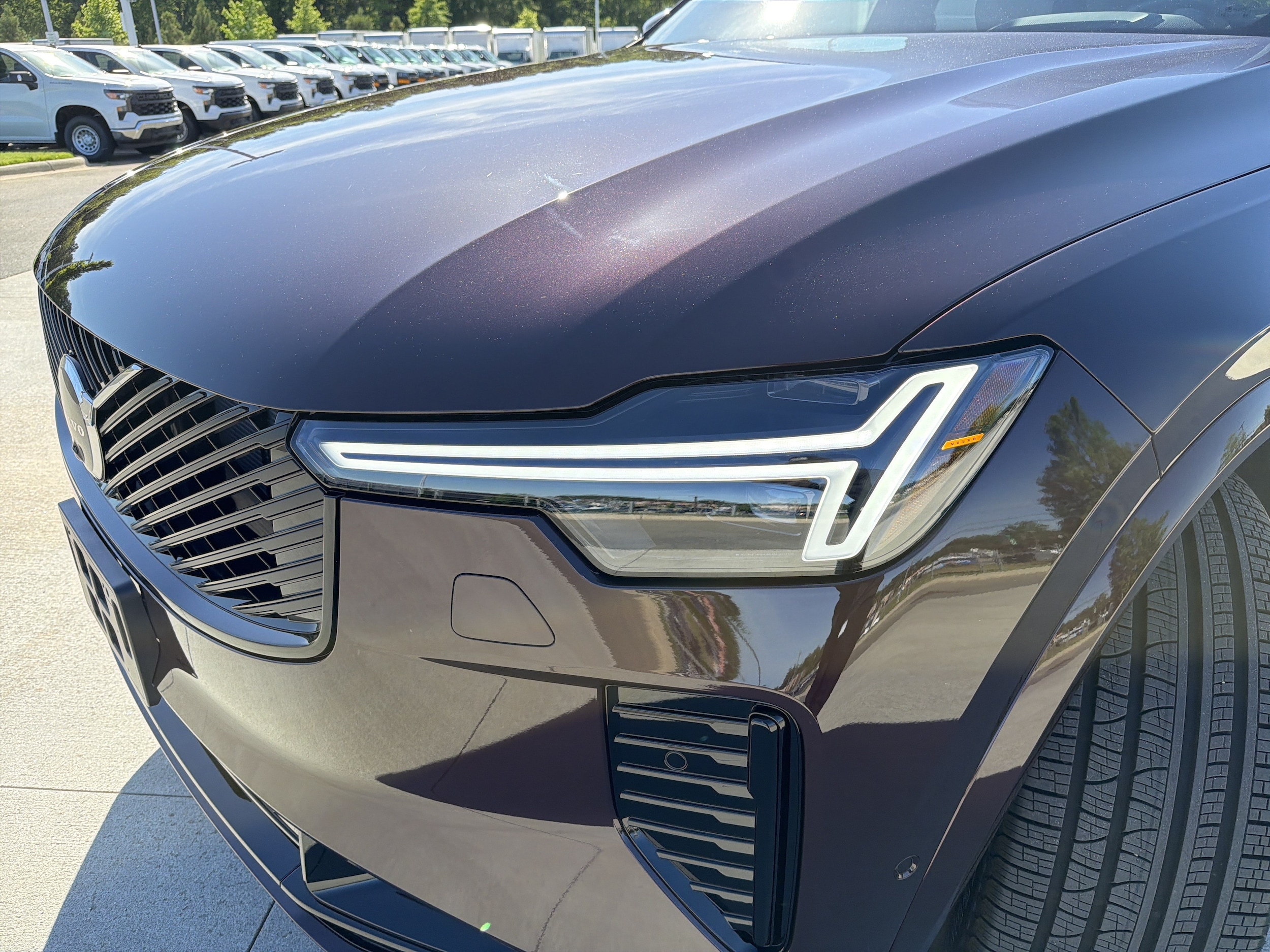 Volvo XC90 Ultra Dark Theme