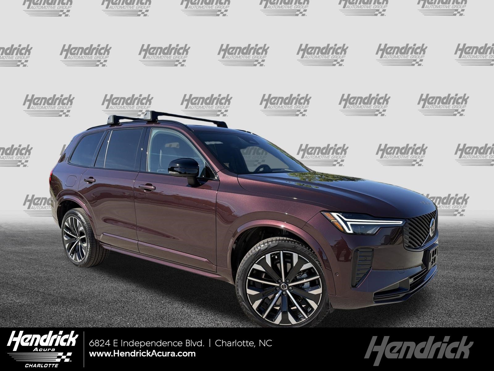 Volvo XC90 Ultra Dark Theme