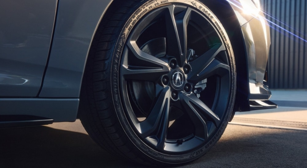 2026%20Acura%20Integra%20-%20Rim%202.jpg Wheel on a grey 2026 Acura Integra