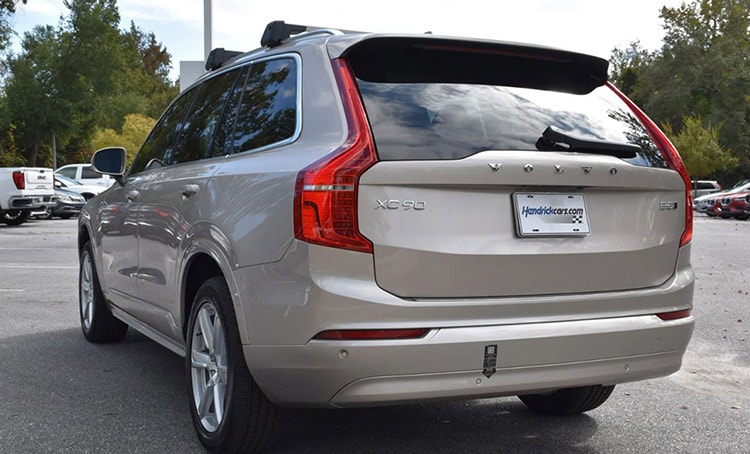 Volvo XC90 backside Hendrick Cars.jpg