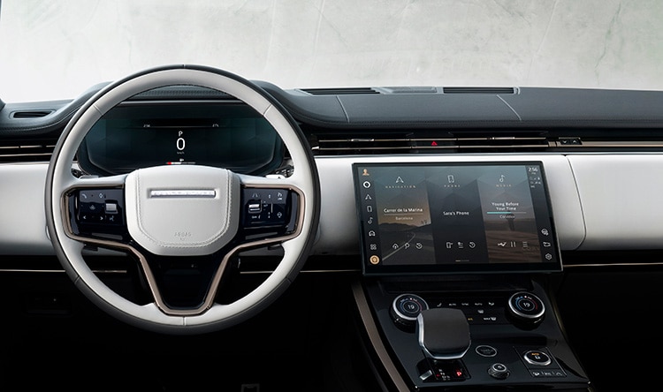 2023 Range Rover interior view blog2.jpg