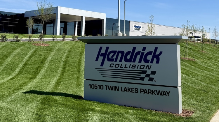hendrick_new_collision_center_northlake.png