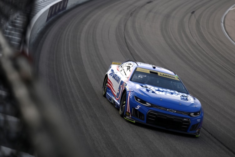 Larson_HendrickCars.com_Kansas.png