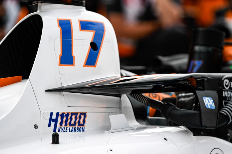 H1100 IndyCar Close Up.png