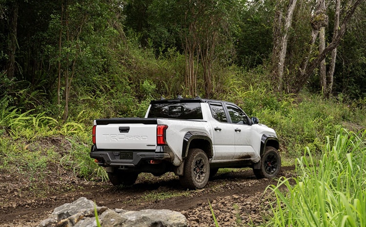 2024%20Toyota%20Tacoma%20side%20view.jpg