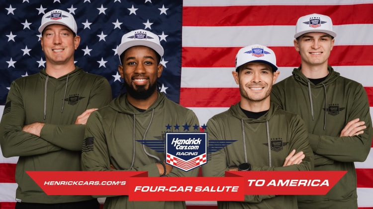 hendrick_racing_four_car_salute.png