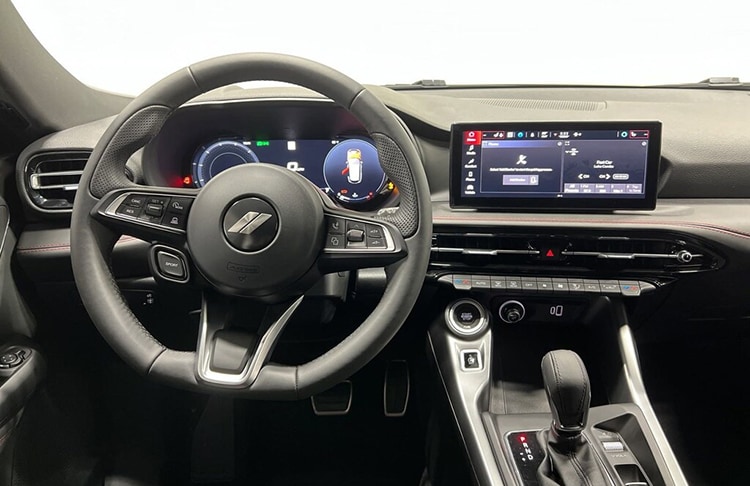 2023 Dodge Hornet dash.jpg