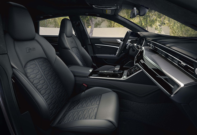 2022AudiRS7exclusiveedition interior.jpg