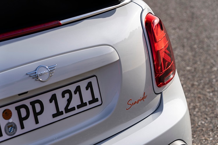 MINI_Seaside_Orange_Lettering_Hendrick_Cars.jpg