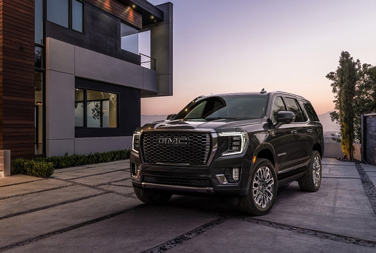 2023-GMC-Yukon-Denali-Ultimate-Hendrick-Cars blog.jpg