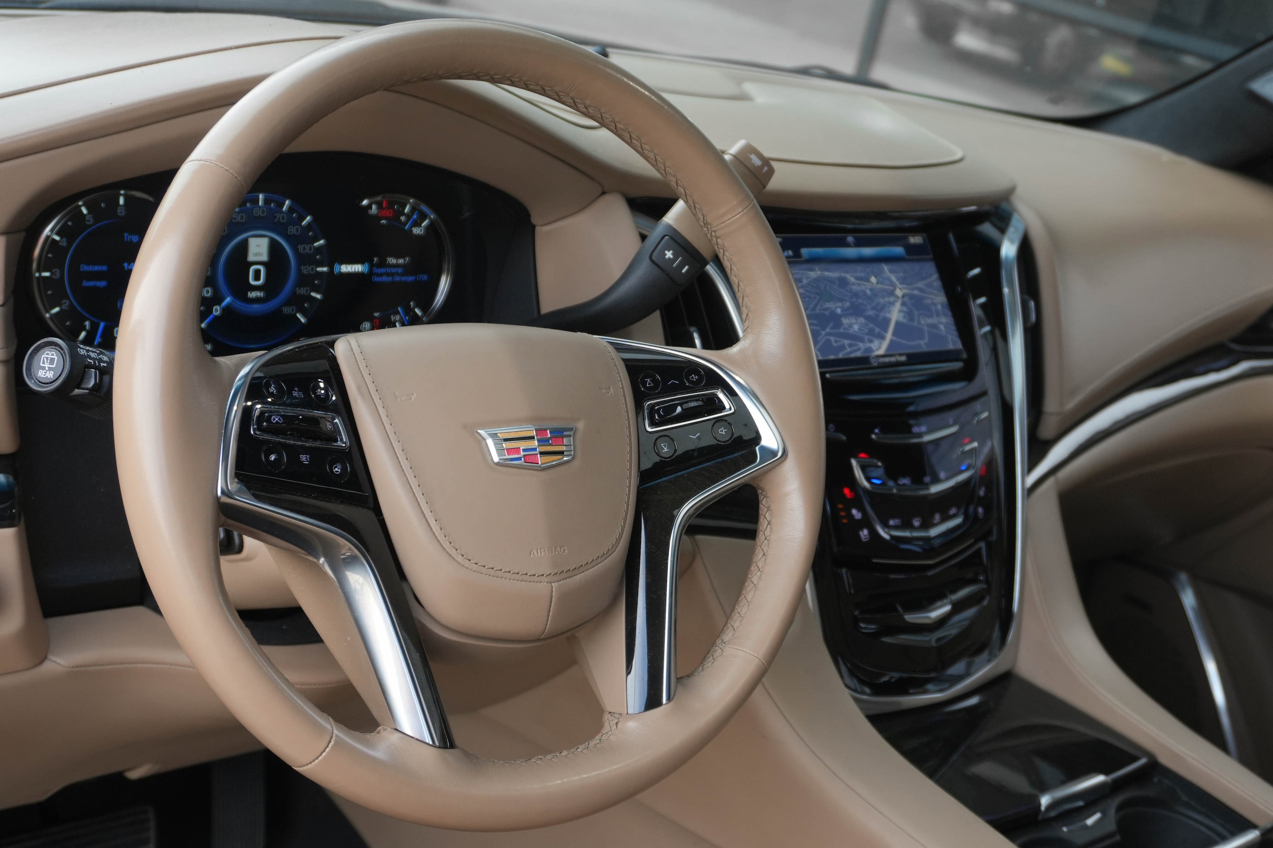 2020 CADILLAC Escalade Platinum photo 5