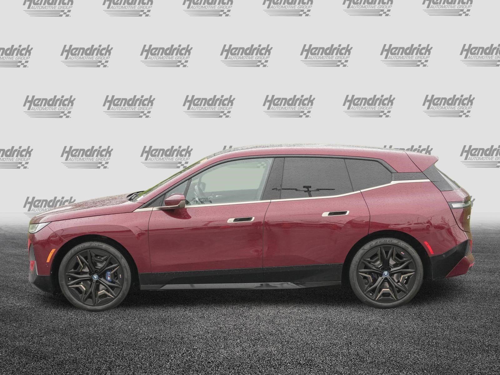 2025 BMW iX M60 photo 5