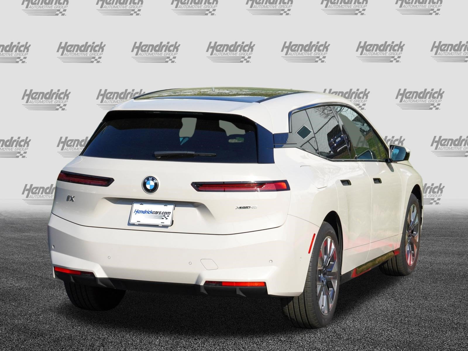 2026 BMW iX xDrive45 photo 3