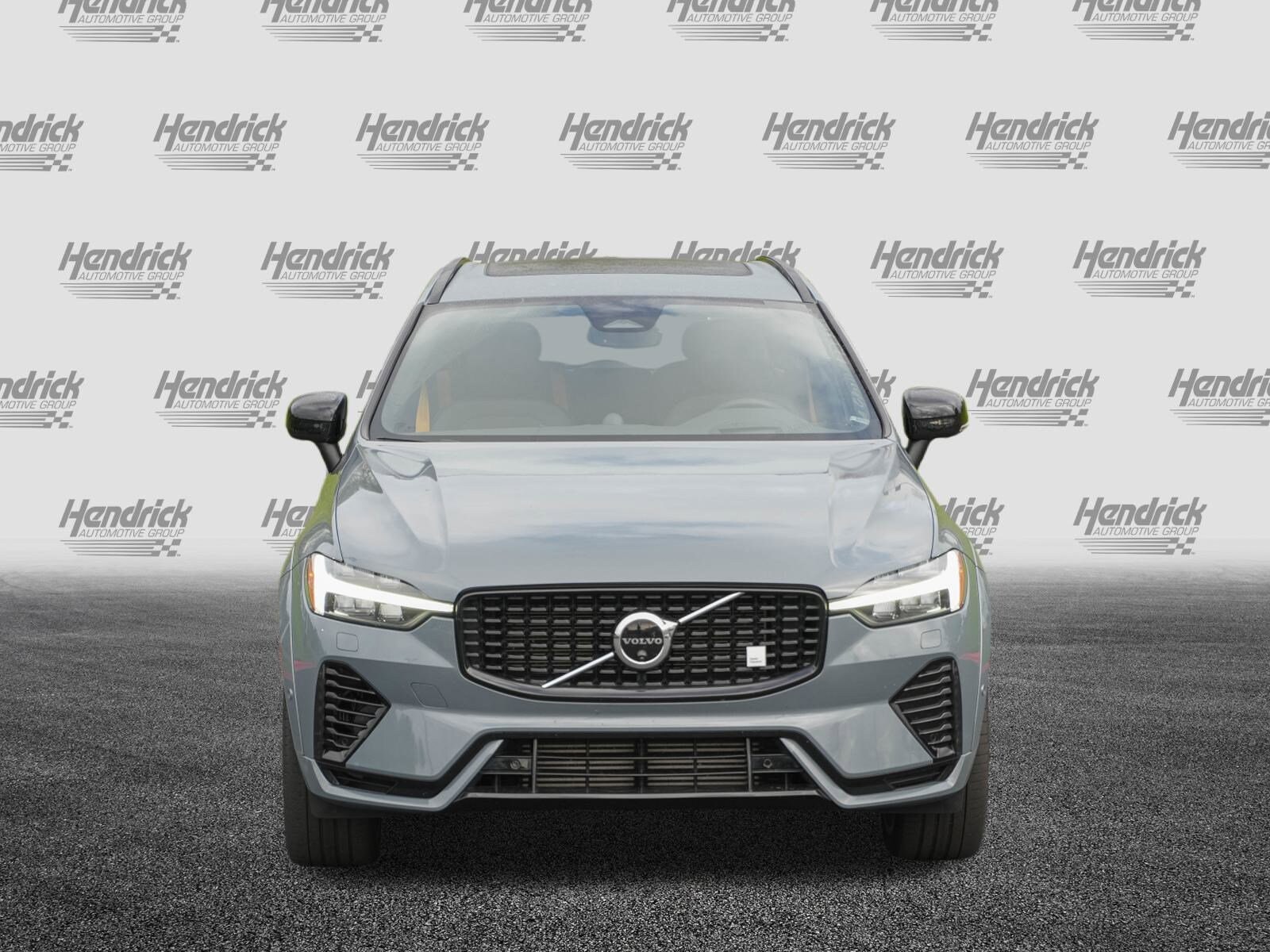 2024 Volvo XC60 Recharge Hybrid Polestar photo 2