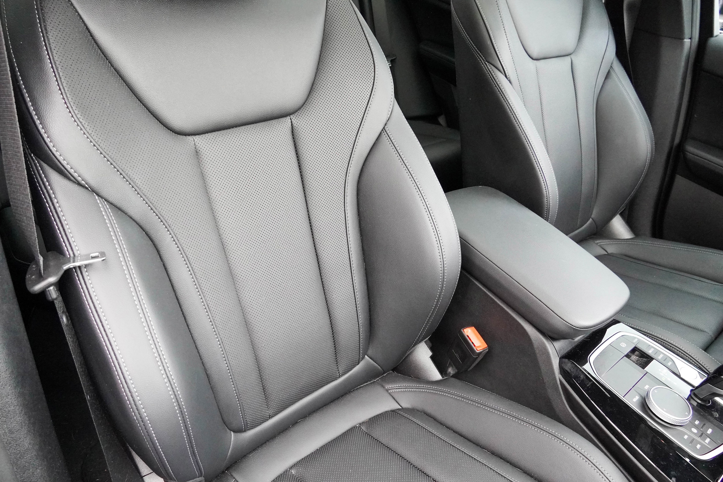 2023 BMW X3 sDrive30i photo 4