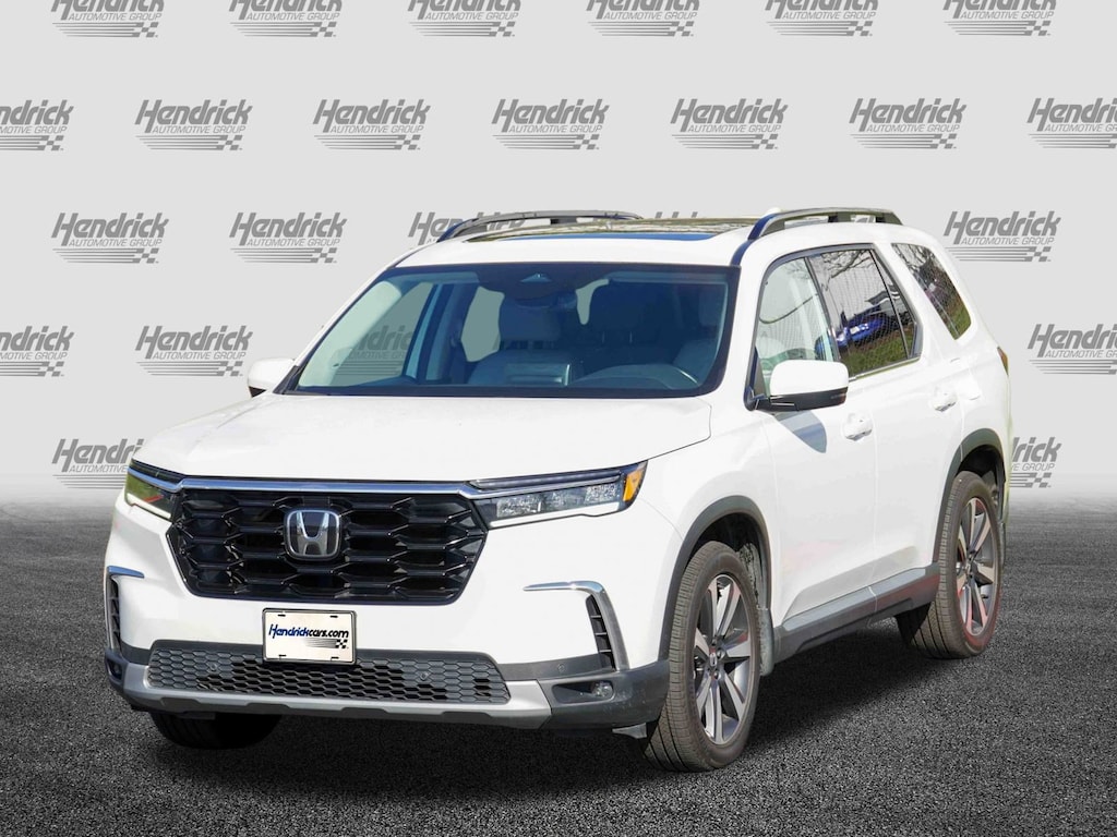 Used 2023 Honda Pilot Touring AWD SUV