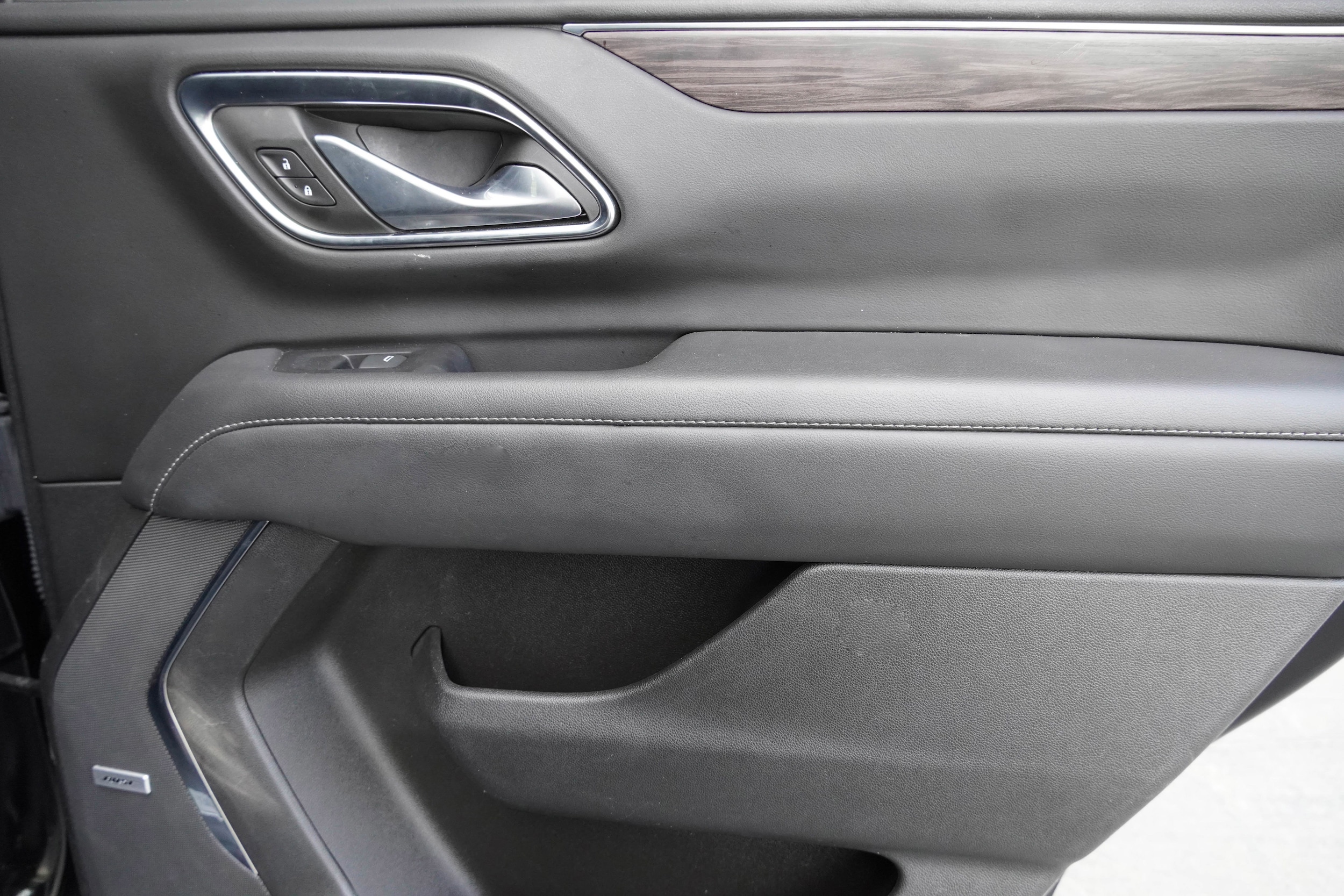 2023 Chevrolet Tahoe Z71 photo 3